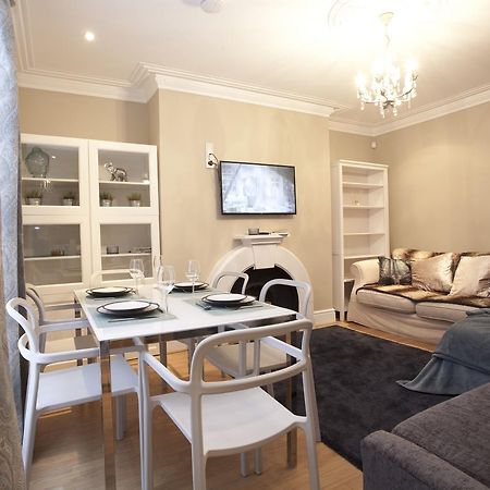 Two Bedroom Luxury Apartment By Town Hall Leeds  Bagian luar foto