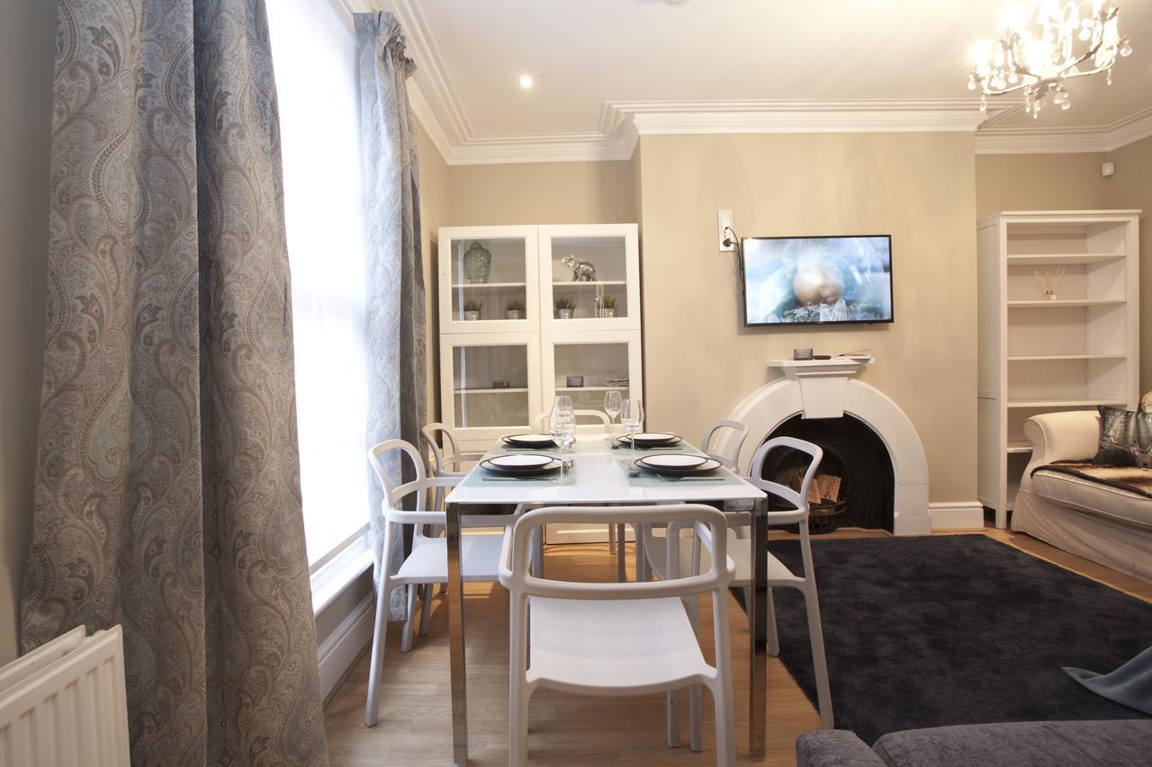 Two Bedroom Luxury Apartment By Town Hall Leeds  Bagian luar foto